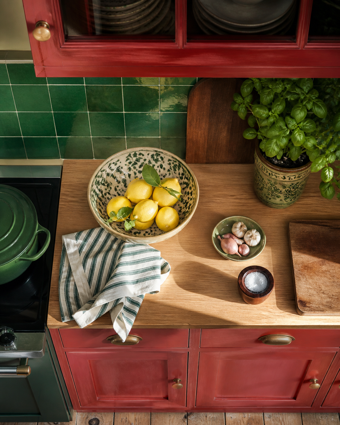 Colourful kitchen details